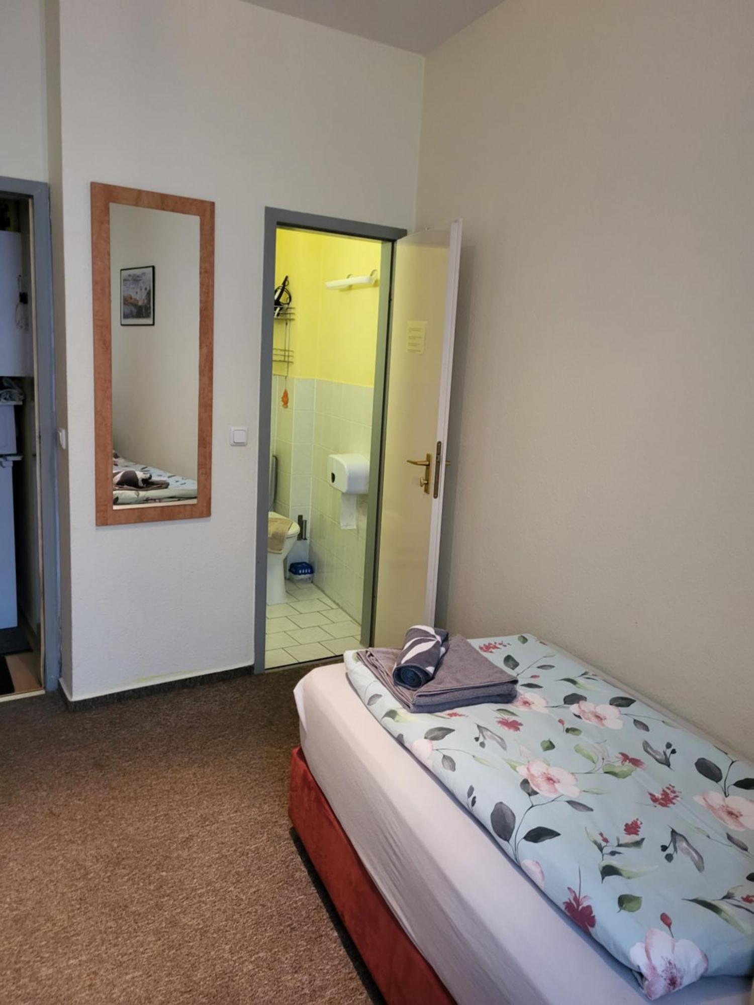 Pension Hubertus Берлин Экстерьер фото